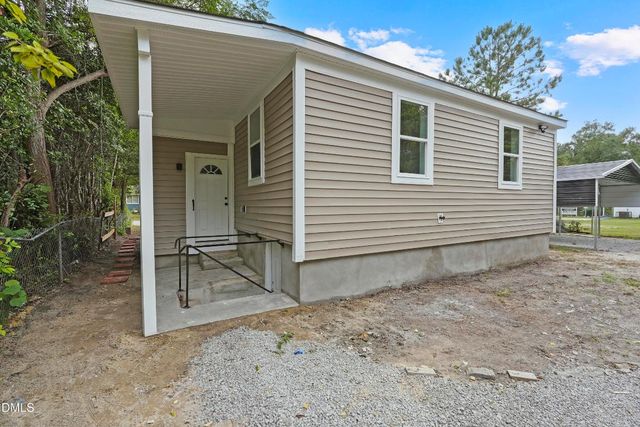 112 Preston Avenue, Fayetteville, NC 28301