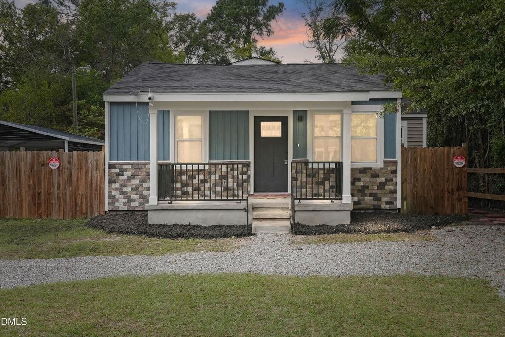 112 Preston Avenue, Fayetteville, NC 28301