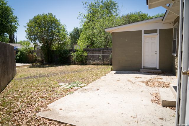 1412 WHITMAN AVE, San Antonio, TX 78211