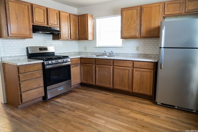 1412 WHITMAN AVE, San Antonio, TX 78211