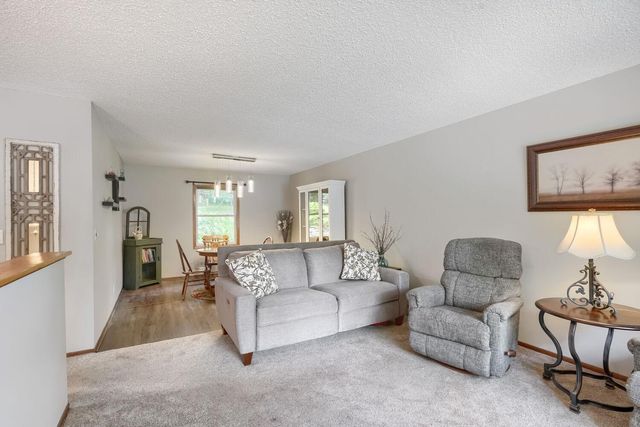 280 Glenmar Avenue, Mahtomedi, MN 55115