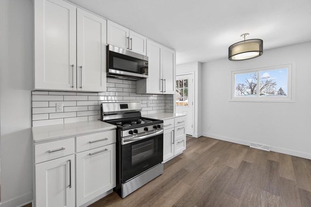 413 E Lincoln Drive, Deforest, WI 53532