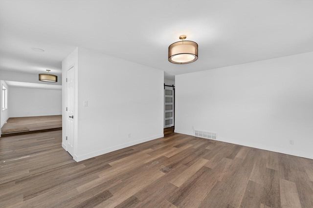 413 E Lincoln Drive, Deforest, WI 53532