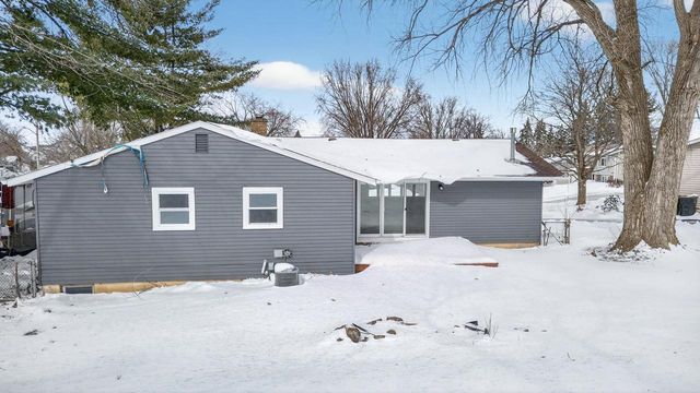 413 E Lincoln Drive, Deforest, WI 53532