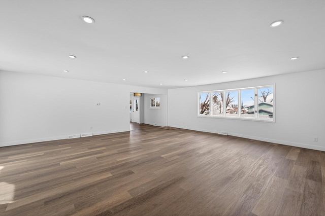 413 E Lincoln Drive, Deforest, WI 53532