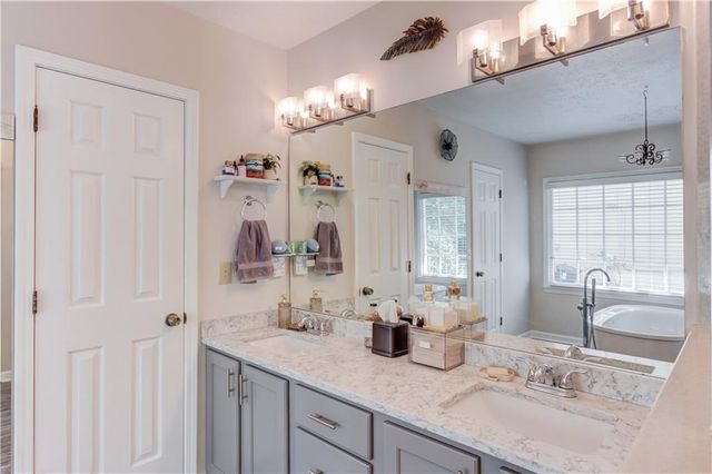 1375 Twin Bridge Lane, Lawrenceville, GA 30043