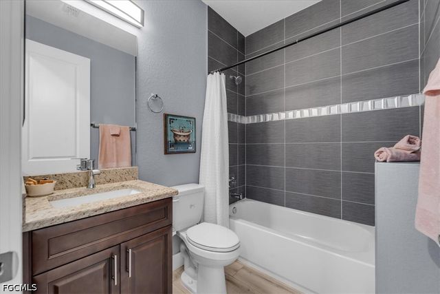 1504 NW 17th TER, Cape Coral, FL 33993