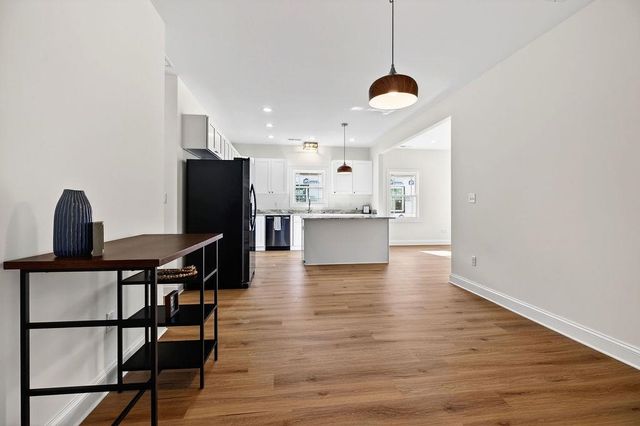 1303 EAST MAIN ST, Waynesboro, VA 22980