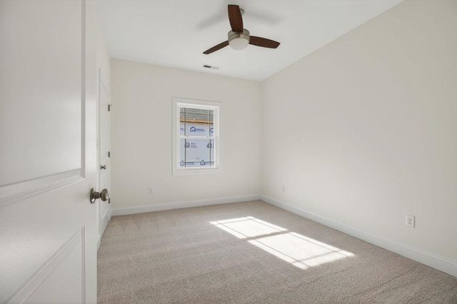 1303 EAST MAIN ST, Waynesboro, VA 22980