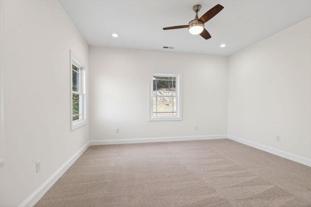 1303 EAST MAIN ST, Waynesboro, VA 22980