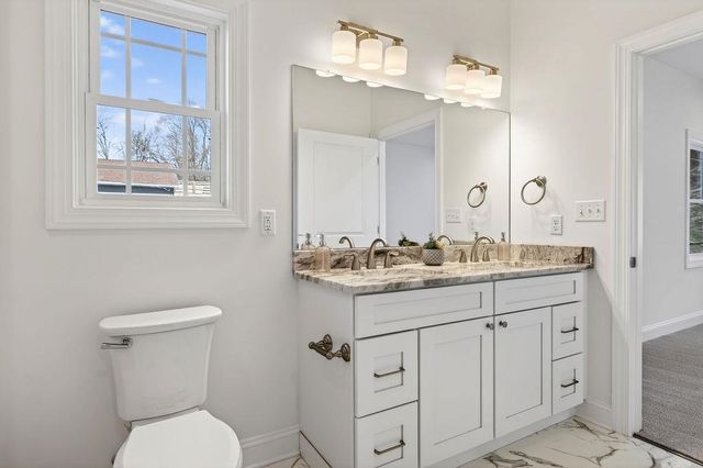 1303 EAST MAIN ST, Waynesboro, VA 22980