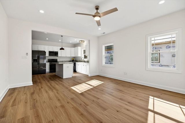 1303 EAST MAIN ST, Waynesboro, VA 22980