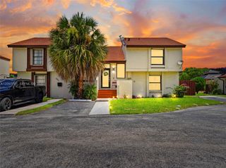 501 NW 98th Ct 501, Miami, FL 33172