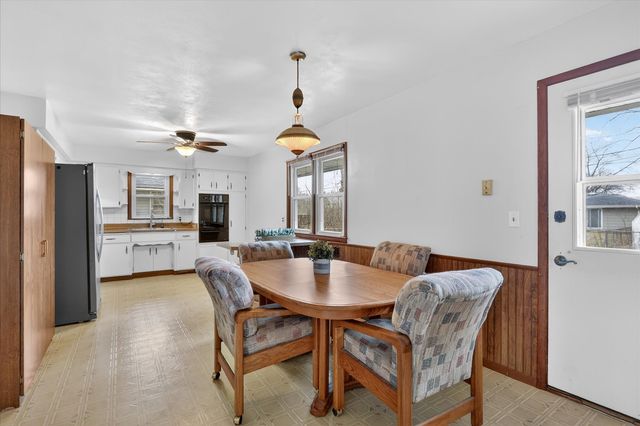 6962 Ralph Road, Rockford, IL 61109