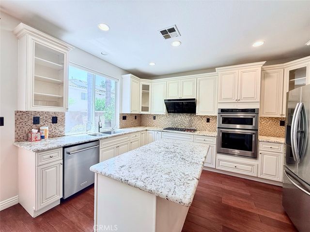 26 Galena, Irvine, CA 92602
