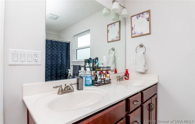 9015 Woodford Drive, Charlestown, IN 47111