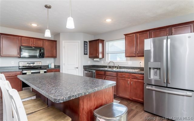 9015 Woodford Drive, Charlestown, IN 47111