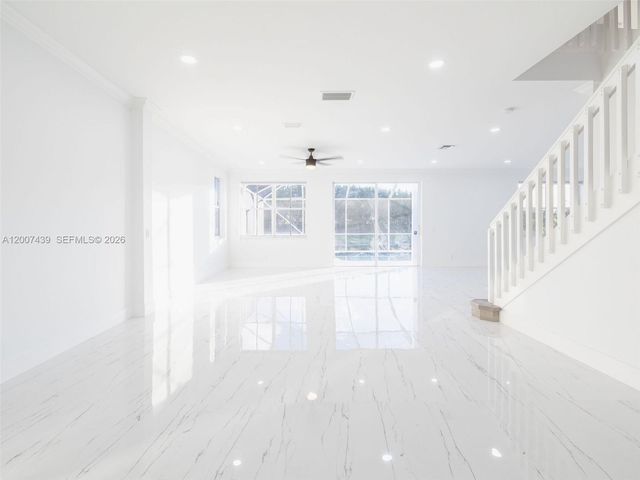 801 Tanglewood Cir, Weston, FL 33327