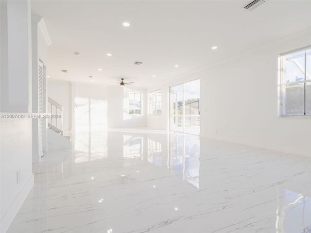 801 Tanglewood Cir, Weston, FL 33327