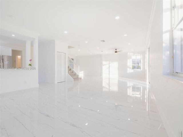 801 Tanglewood Cir, Weston, FL 33327