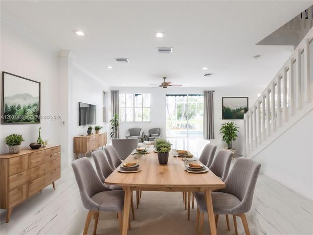 801 Tanglewood Cir, Weston, FL 33327