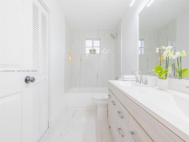 801 Tanglewood Cir, Weston, FL 33327