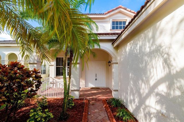 801 Tanglewood Cir, Weston, FL 33327