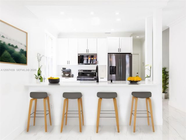 801 Tanglewood Cir, Weston, FL 33327