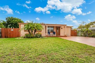 310 Ocean Pkwy Parkway, Boynton Beach, FL 33435
