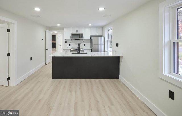 5 BELMONT, Doylestown, PA 18901