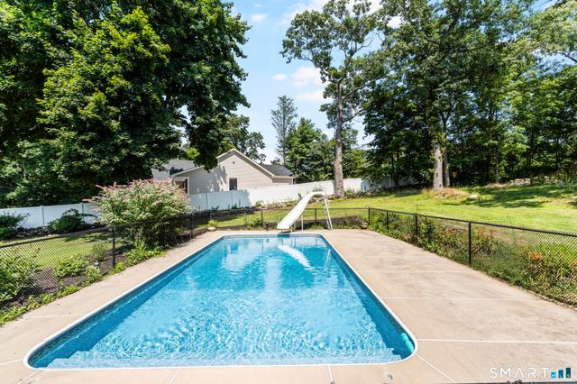 576 Huntington Street, Shelton, CT 06484