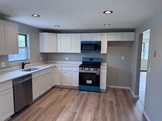 1099 River St 3, Boston, MA 02136