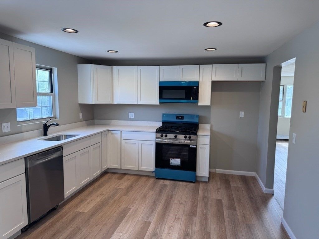 1099 River St 3, Boston, MA 02136