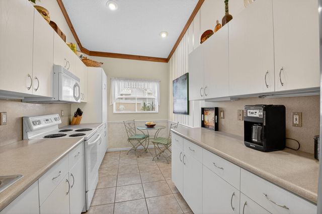 11563 Colonnade Drive, Boynton Beach, FL 33437