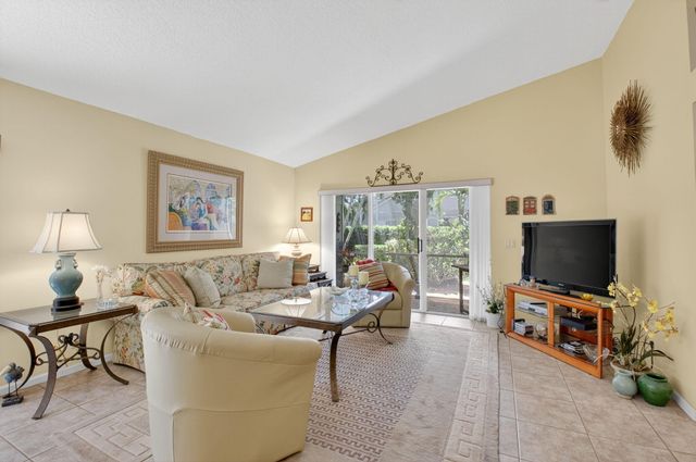 11563 Colonnade Drive, Boynton Beach, FL 33437