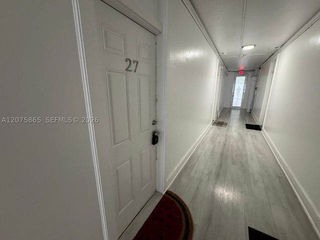 177 NE 50th St 27, Miami, FL 33137