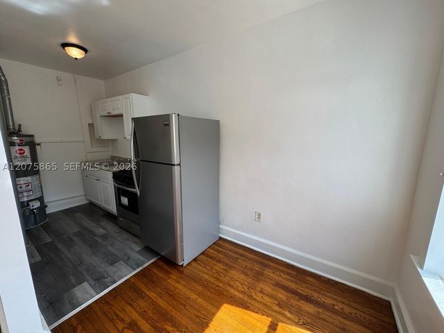177 NE 50th St 27, Miami, FL 33137
