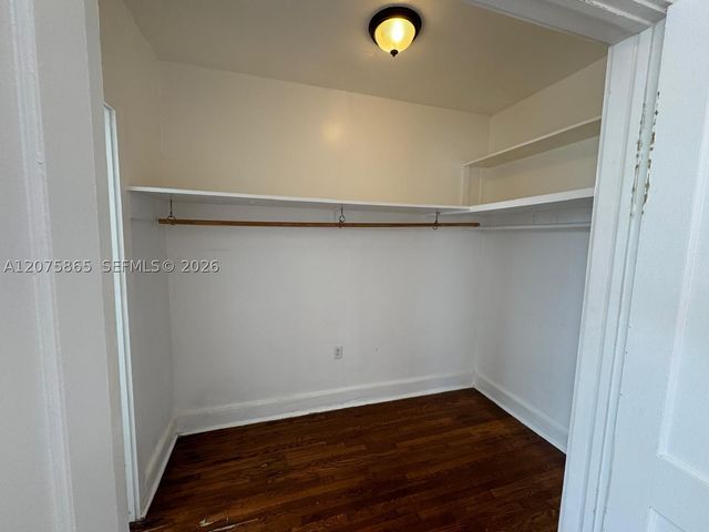177 NE 50th St 27, Miami, FL 33137