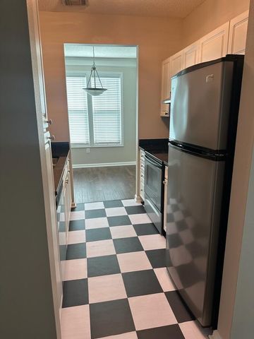 1831 Chatelain Way, Mount Pleasant, SC 29464