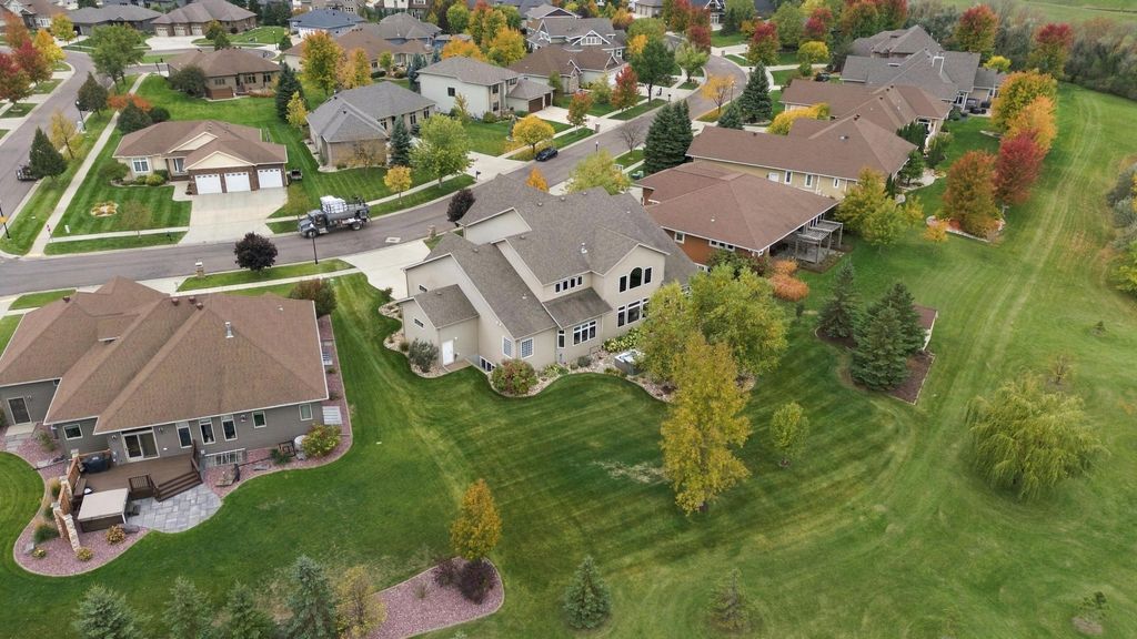 5827 Silverleaf Drive S, Fargo, ND 58104 — photo 4