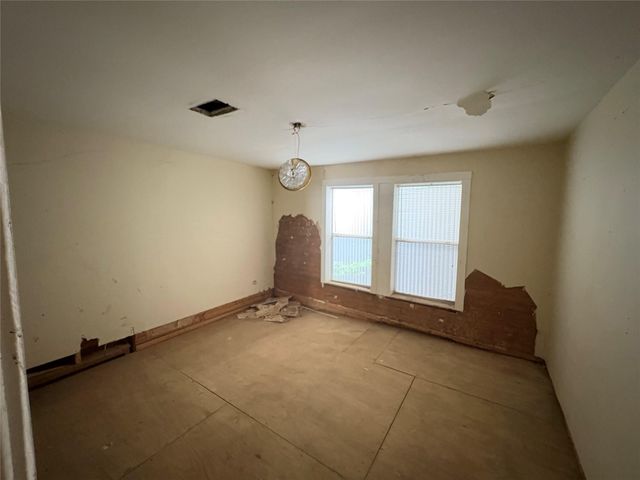 404 W Main Street, Tomball, TX 77375