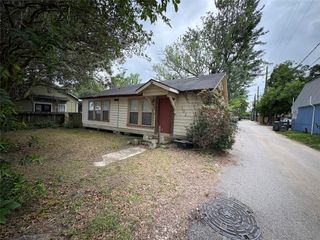 404 W Main Street, Tomball, TX 77375