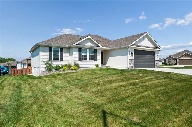 8912 NE 118TH Court, Kansas City, MO 64157