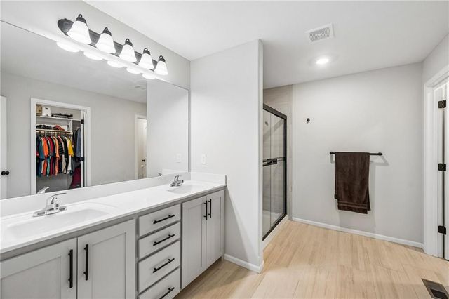 8912 NE 118TH Court, Kansas City, MO 64157