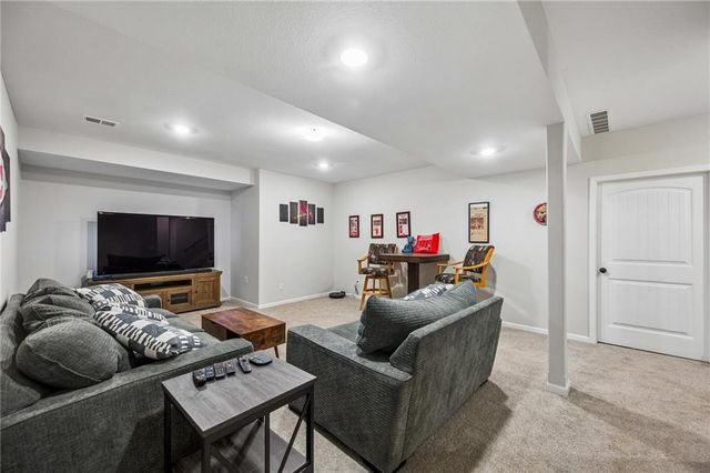 8912 NE 118TH Court, Kansas City, MO 64157