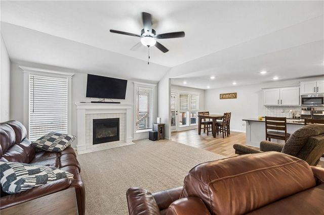 8912 NE 118TH Court, Kansas City, MO 64157