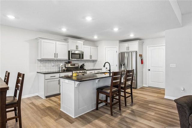 8912 NE 118TH Court, Kansas City, MO 64157