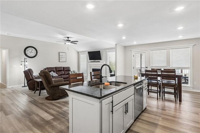 8912 NE 118TH Court, Kansas City, MO 64157