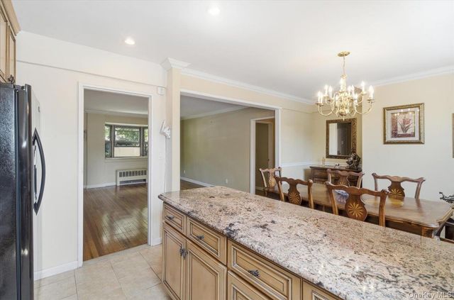 86-22 155th 3L, Howard Beach, NY 11414