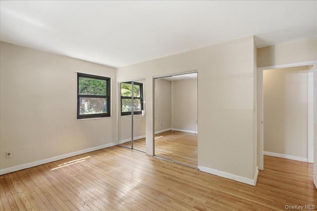 86-22 155th 3L, Howard Beach, NY 11414